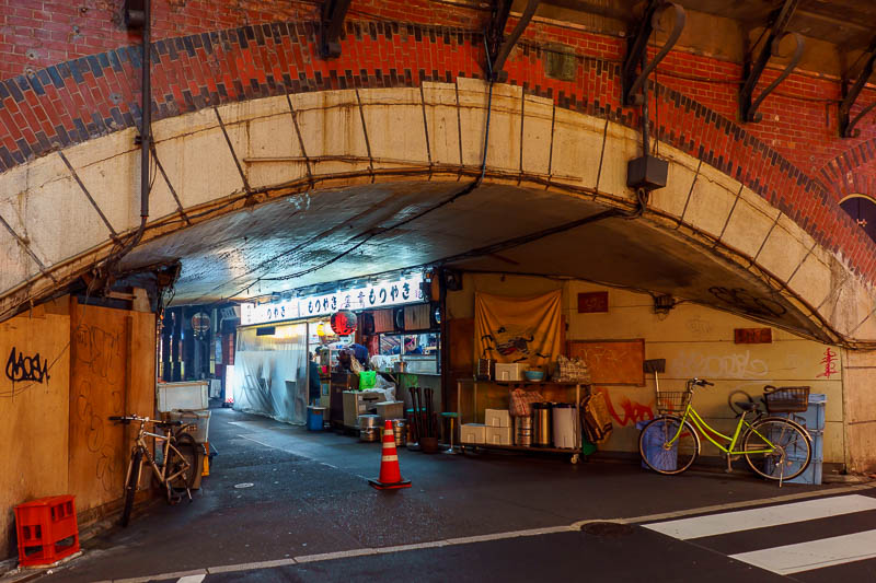 Of course I am back in Japan yet again - Oct and Nov 2018 - Here is a particularly low rent location with a low rent looking eatery.