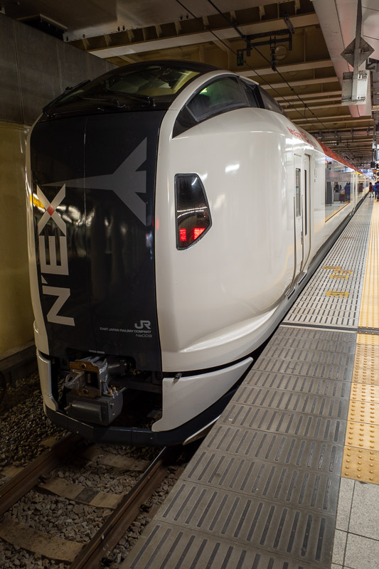 Japan-Tokyo-Hong Kong-Narita-Airport - Today I went to Narita airport on the N'ex train. The last few times I took the Kesei Skyliner. Nex is a lot slower than the Skyliner and runs only on