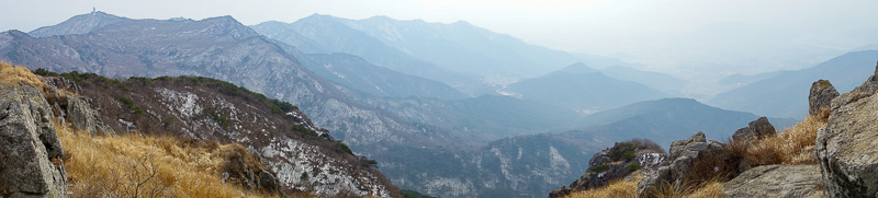 Korea-Daegu-Hiking-Bisuelsan - Panorama time. I am certain I am standing on the highest peak, although some of those others like higher, might be because I am angling the camera dow