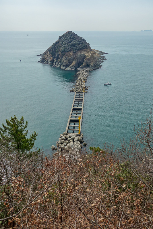Korea again - Incheon - Daegu - Busan - Gwangju - Seoul - 2015 - There were people on this island, but there is a police boat with loud speakers yelling things. So I decided to not walk all the way down there to see