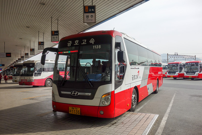 Korea again - Incheon - Daegu - Busan - Gwangju - Seoul - 2015 - My bus however was there.