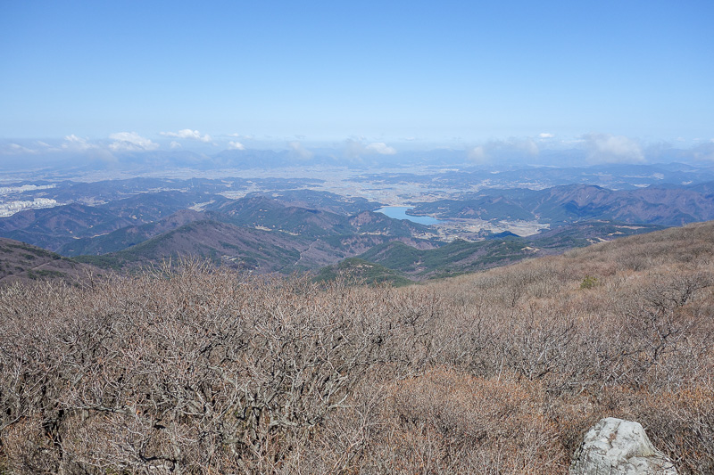 Korea-Gwangju-Hiking-Mudeungsan - Back the other way.