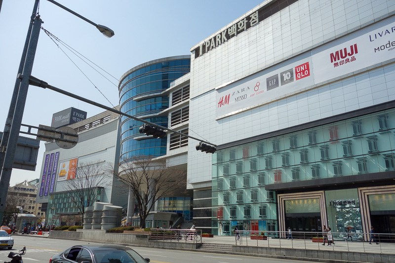 Korea again - Incheon - Daegu - Busan - Gwangju - Seoul - 2015 - It is called Yongsan, I went here on my last trip, I didnt have much to photograph today and I was too early to check in, so I walked down the street 