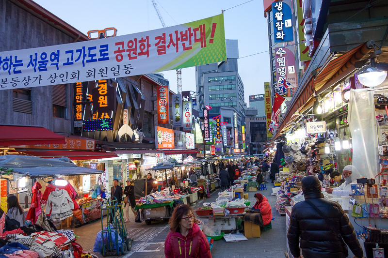 Korea-Seoul-Myeongdong-Namdaemun - This is the Namdaemun market, which is near Myeongdong. They mainly sell fake clothes and hand bags. Theres a whole section of 100% polyester authetic