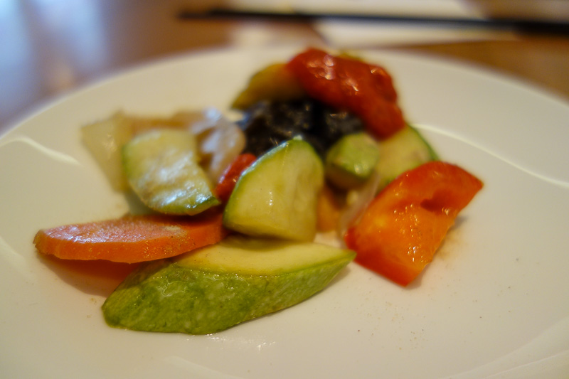 Korea again - Incheon - Daegu - Busan - Gwangju - Seoul - 2015 - First meal, some nice vegetables with chilli sauce, real vegetables (not pickled, Korean style), this was in another lounge, called the Bridge.