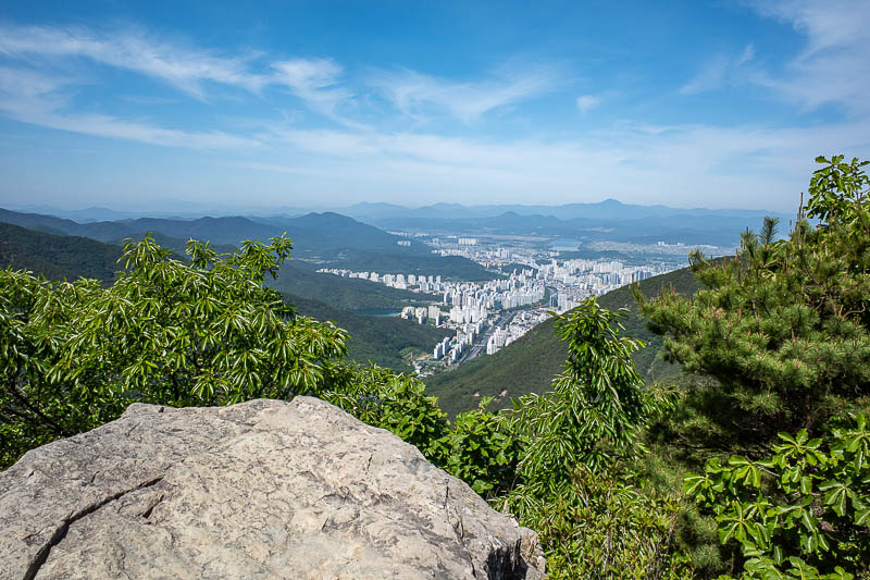 Korea-Daegu-Hiking-Apsan - The longer way around