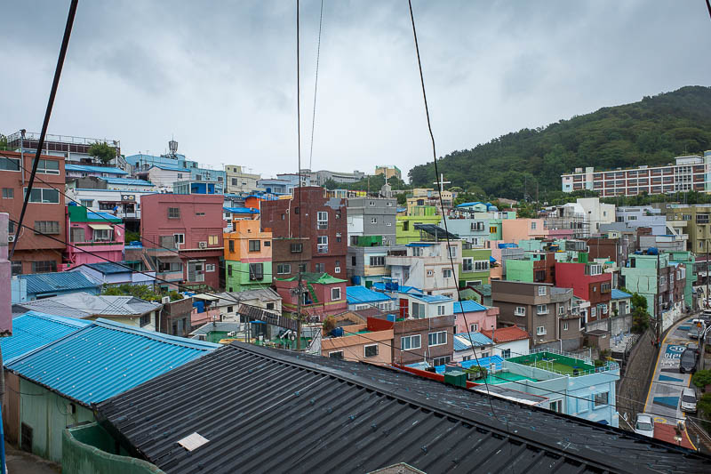 Korea-Busan-Rain-Gamcheon - Colourful cultural village starts to appear.