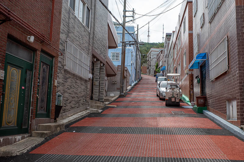 Korea-Busan-Hiking-Taejongdae - The streets got very very steep. They have had to put a grippy surface on the road. This must be terrifying in winter.