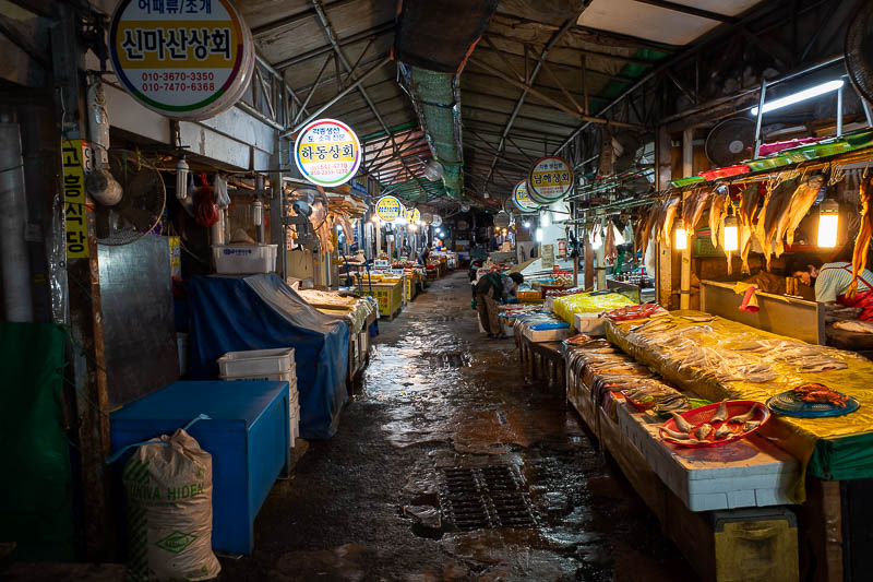 Korea-Busan-Food-Bibimbap - The local wet market, looks pretty good in the fading light on a cloudy day.