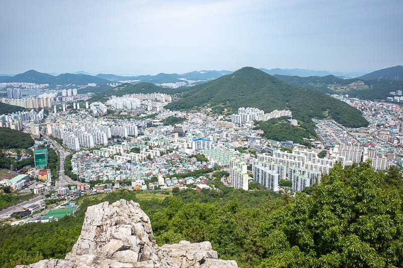 Korea-Yeosu-Hiking-Gubongsan - Halfway up, here is a view of the parts of Yeosu I will not be visiting. The presumably non fishy parts.
