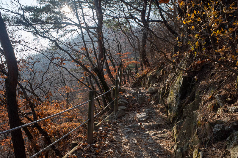 Korea-Seoul-Hiking-Geomdansan - Rocky, picturesque and well roped off at this early stage.