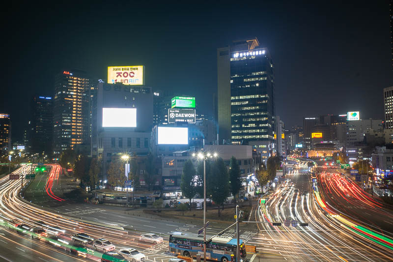 Korea-Seoul-Skygarden-Curry - The second view of Skygarden is a long exposure. I balanced my camera on the glass screen thing for a 15 second exposure.