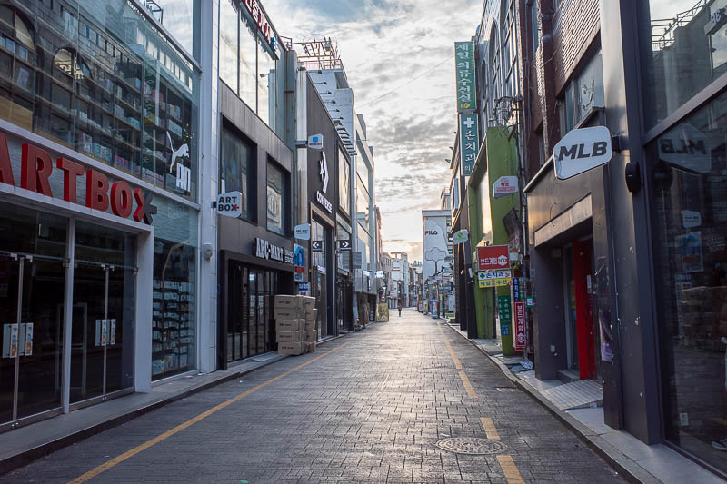 Korea-Gwangju-Hwasun - The early morning light was fantastic in the nearly abandoned shopping streets of Gwangju.