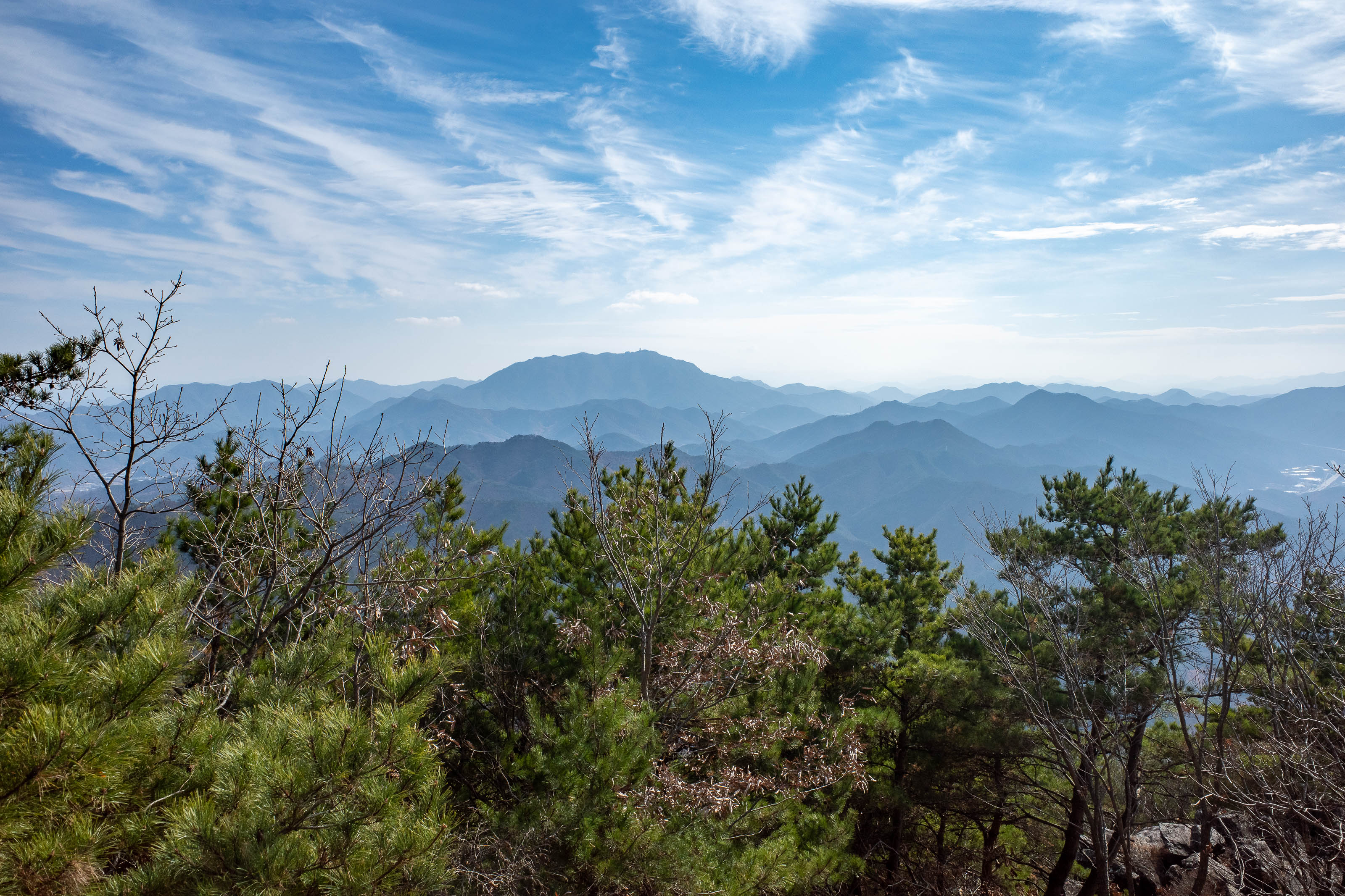 Korean-Hiking-Daejeon-Bomunsan - Why not both?