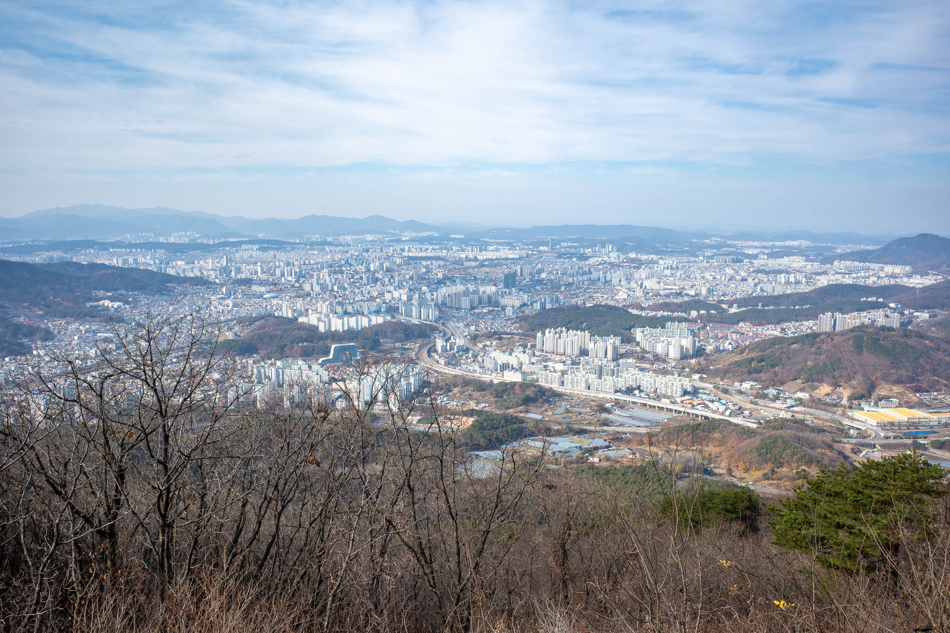 Korean-Hiking-Daejeon-Bomunsan - 'One of the views of Daejeon' is how this view was advertised on the Daejeon travel website.