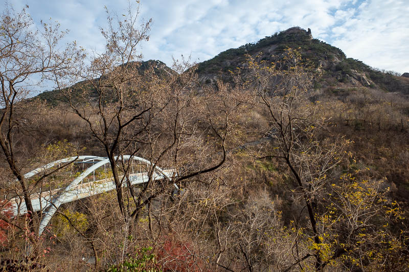 Korea-Seoul-Hiking-Ansan - Over the other side of that bridge (which is across an 8 lane road you can't see here) is a mountain I have climbed up before, with the wall on it. Yo