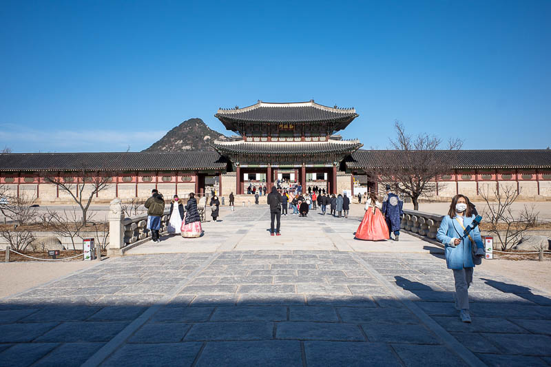 Korea-Seoul-Gyeongbokgung-Palace - More palace, people playing dress ups in the cold. One influencer was doing a half naked long boots boob tube thing but I was not able to get a photo.