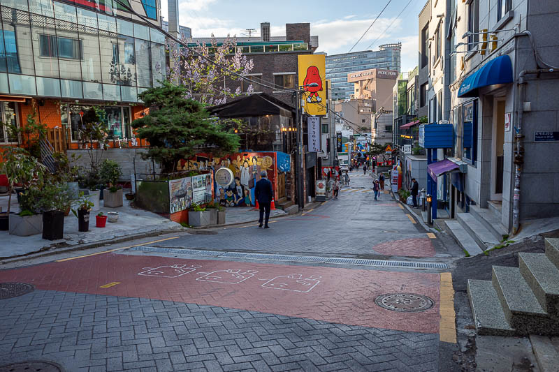 More of the same of Korea - March and April 2024 - The streets here are indeed very interesting.