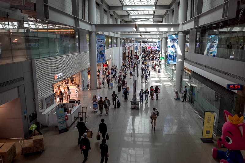 More of the same of Korea - March and April 2024 - This is not Singapore, this is still Incheon airport. It was much busier than the last time I was here, nearly everything has reopened, all the restau