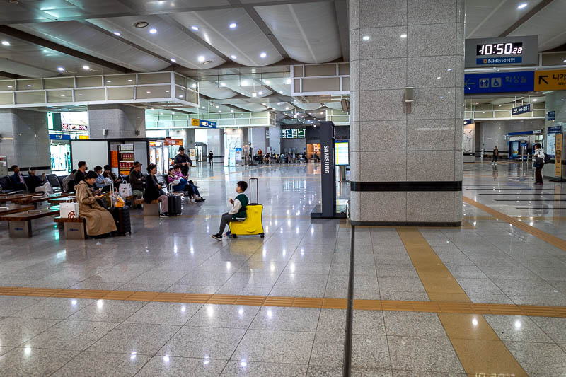 More of the same of Korea - March and April 2024 - Here is the inside of the Gyeongju station, which is 20 minutes on a highway bus outside of Gyeongju. There are more shops than pictured, it is a big 