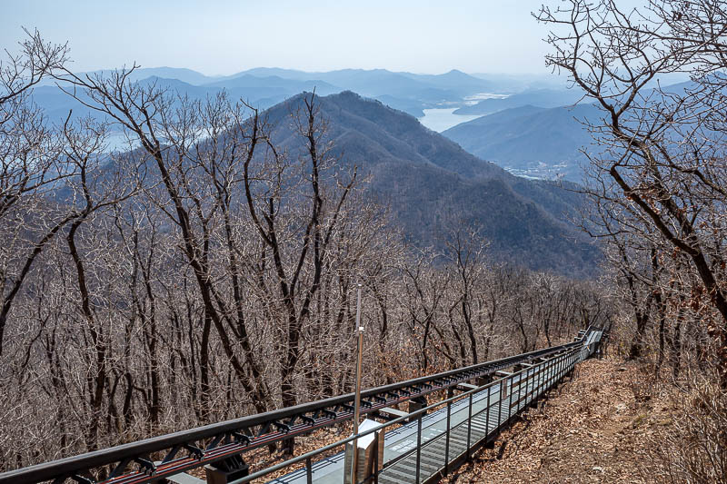 Korea-Seoul-Hiking-Yebongsan - There is a mini train to the top, but it is not for the public.