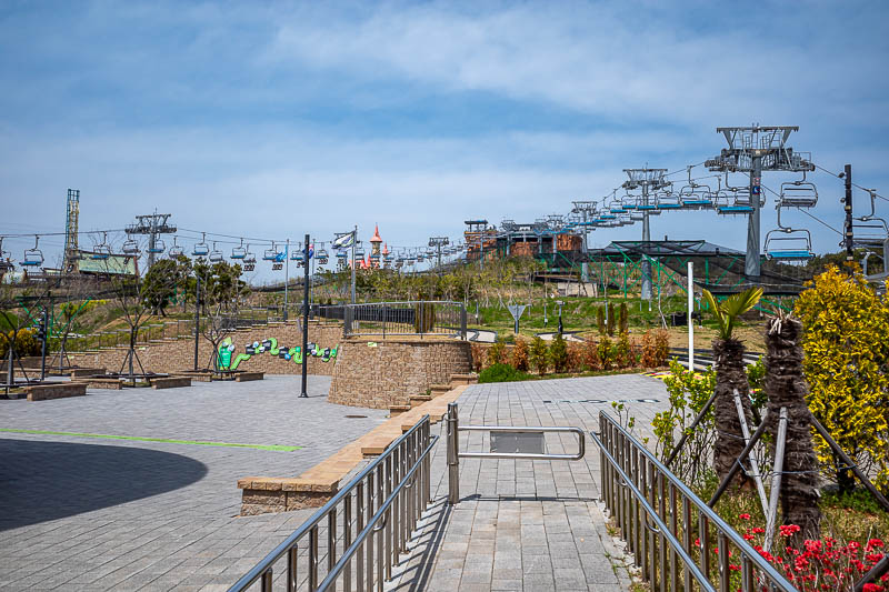 More of the same of Korea - March and April 2024 - On my way back, I passed a different part of the theme park. It might be a separate thing entirely. This one has a luge track and a zip line. You take