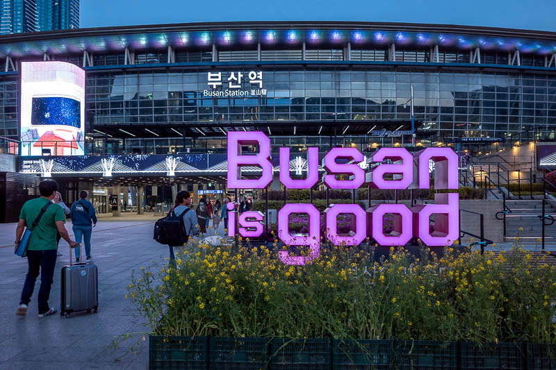Korea-Busan-Choryang-Bibimbap - Time to run away from the mob bosses and head into a place where they cannot get me. Busan station. They spent a fortune deciding on their city slogan