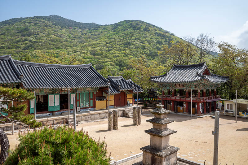Korea-Busan-Hiking-Geumjeong - A bit more temple.