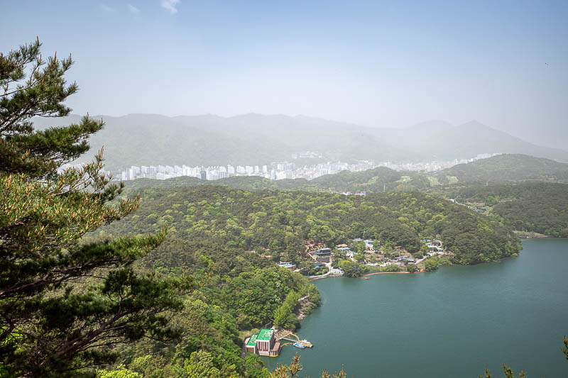 Korea-Busan-Hiking-Hoedong - View #2. There is a tiny bit of actual cloud today, but you can clearly see here pollution vs cloud. The wisp of real cloud is at the top.