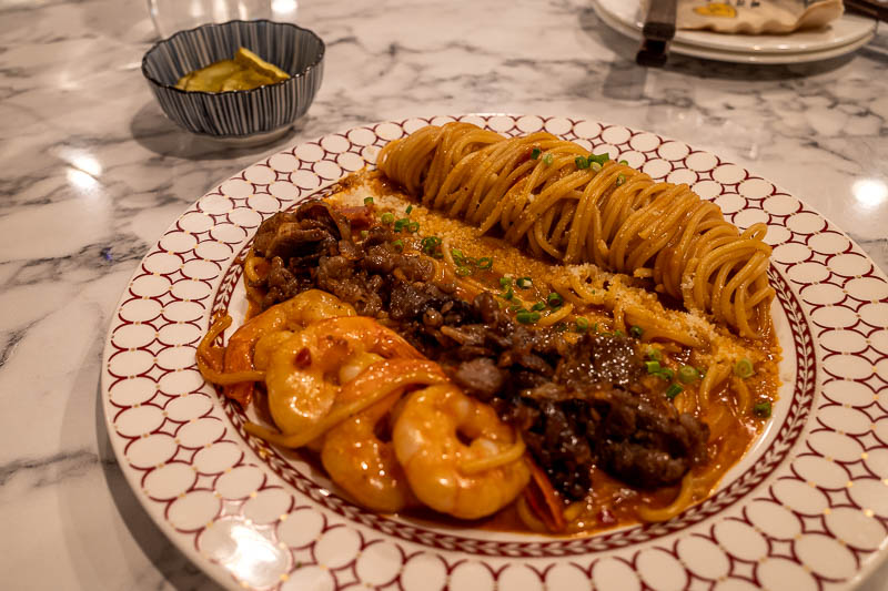 Korea-Seoul-Gangnam-Pasta - And here is my dinner. Apparently it is Korean style pasta. Which features Bulgogi beef and Gochujang shrimp. I was able to enjoy.
