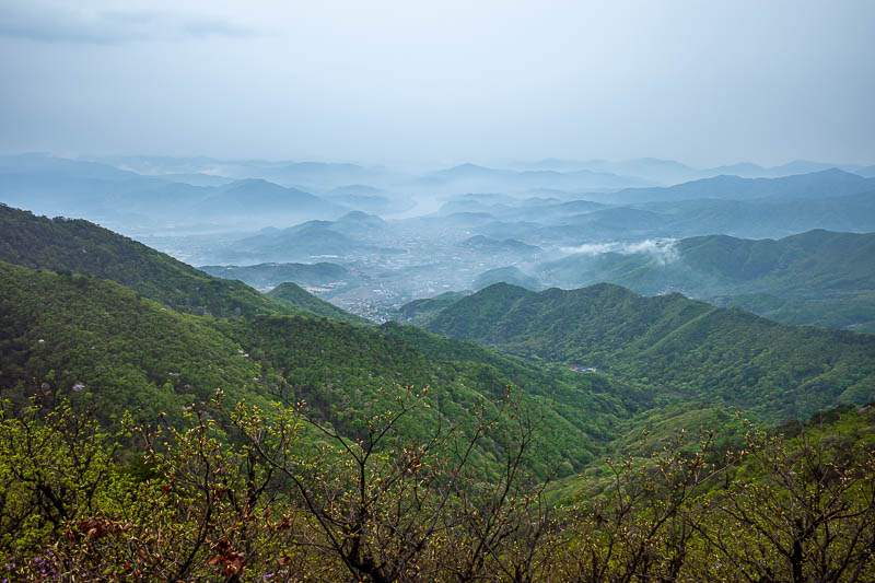 Korea-Seoul-Hiking-Yongmunsan - Bonus fog shot.