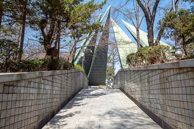 More of the same of Korea - March and April 2024 - This is a monument to the American / Korean centenary of cooperation. There is no angle to take a photo of the whole thing properly.