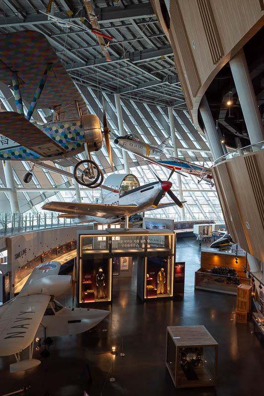 Korea-Seoul-Museum-Fortress - It was difficult to get a good shot of all the hanging aircraft in the main hall because as you can see it goes around a corner.