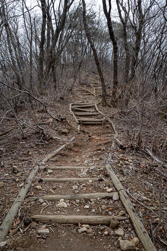 Korea-Seoul-Hiking-Yebongsan - This staircase has seen better days.