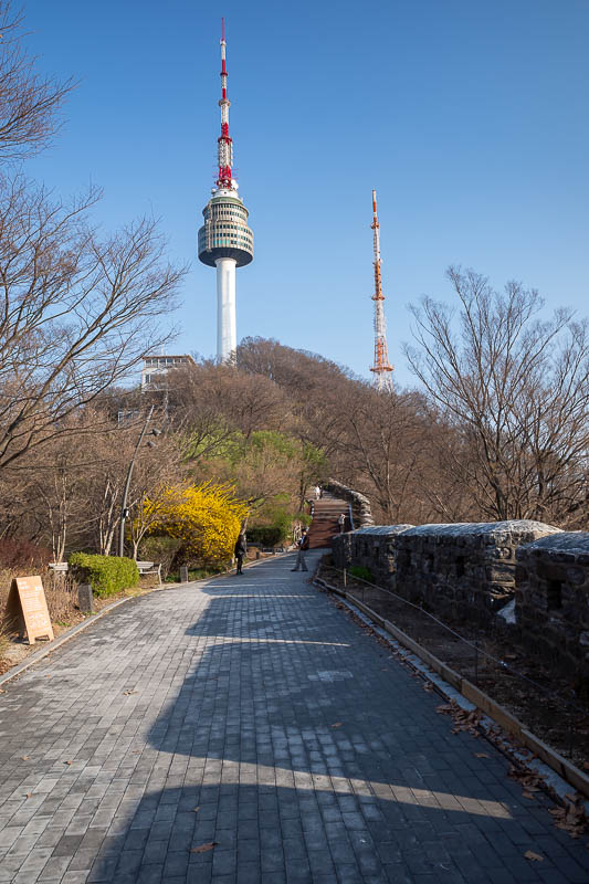 Korea-Seoul-Namsan-Itaewon - It does not take too long to get up to the top, maybe 20 minutes if you don't stop.