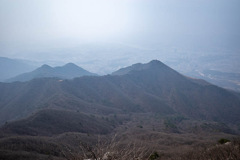 Korea-Seoul-Hiking-Yongmunsan - Getting further away from Yangpyeong. I hate typing Yangpyeong.