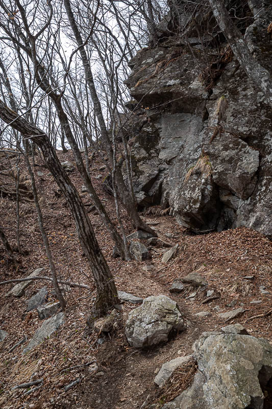 Korea-Seoul-Hiking-Yongmunsan - Last time there was dense fog through here.