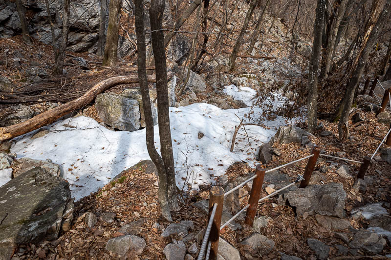 Korea-Seoul-Hiking-Yongmunsan - Surprise snow / ice. I was not expecting that.
