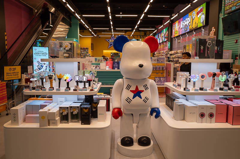 Korea yet again for the 7th time - March and April 2026 - There are a lot of generic k-pop stores around these days.