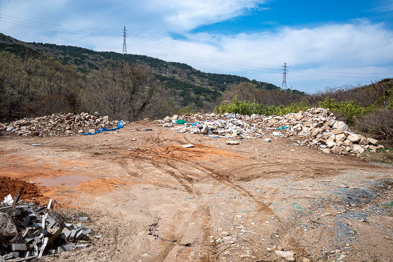 Korea-Changwon-Hiking-Bulmosan - The piles of rubbish signalled that I was returning to the Buddhist temple area.