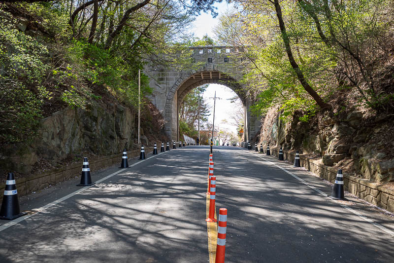 Korea-Changwon-Hiking-Jinhae - I went back down again to find my hiking trail.