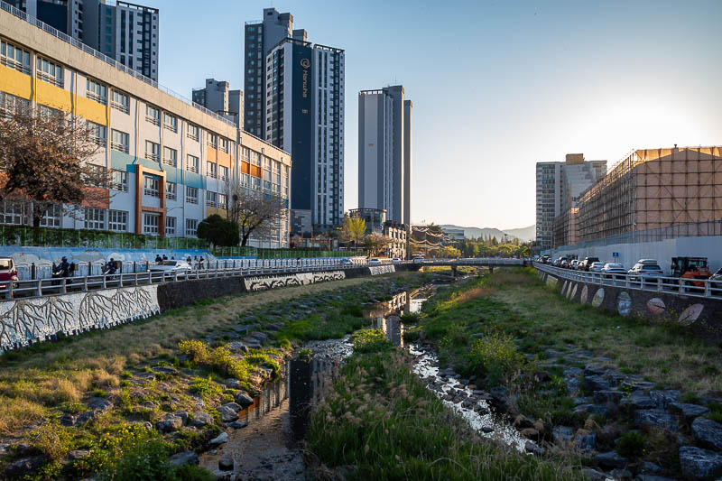 Korea-Changwon-Sangnam-Pasta - Time to follow the drain and see where it goes.