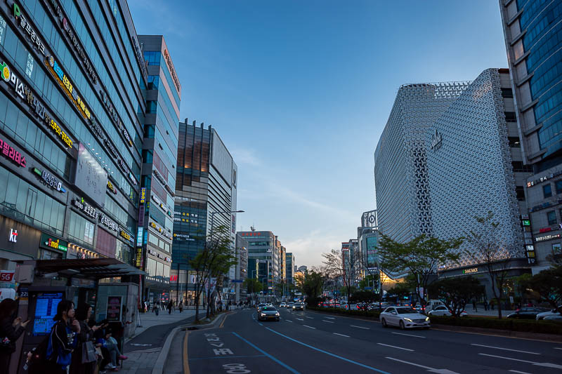 Korea-Daejeon-Dunsan - This is probably the main street, department store area on the right.