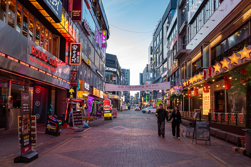 Korea-Daejeon-Dunsan - I remembered this area from my last trip.