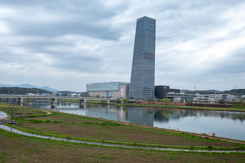 Korea yet again for the 7th time - March and April 2026 - Over there is the main giant mall of Daejeon, which is in the middle of nowhere. I have been there before, it has a great roof garden, I might go agai