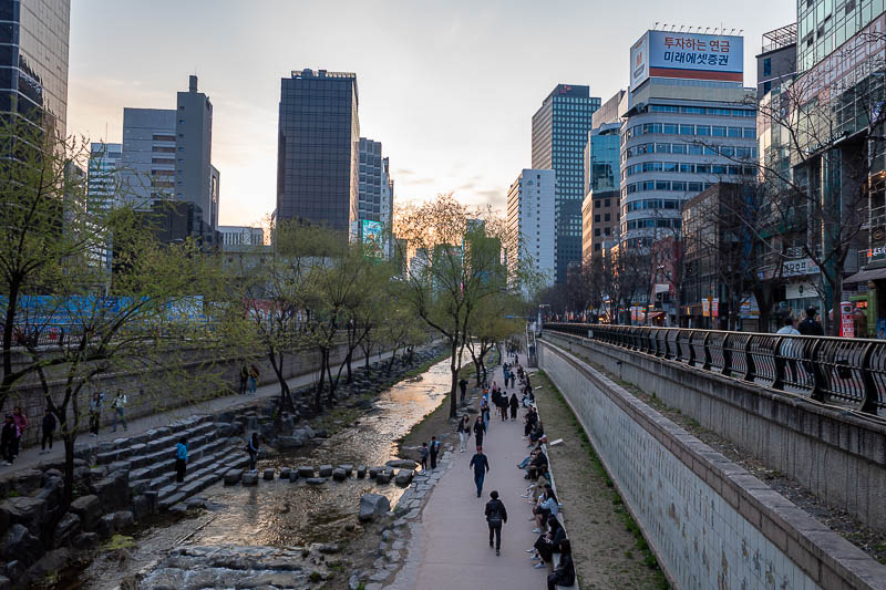 Korea-Seoul-Myeongdong-Cheonggyecheon - First shot of the fabled drain.