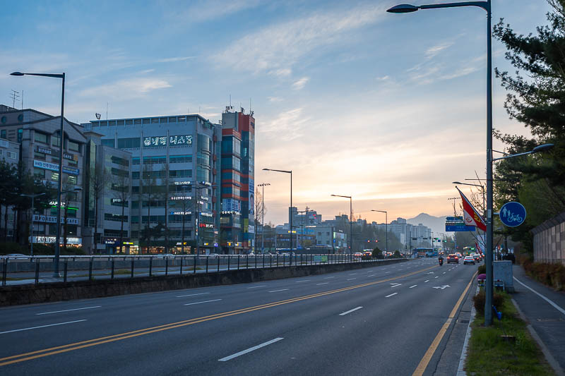 Korea-Daejeon-Gungdong-Ramen - Another nice pollution fuelled sunset.