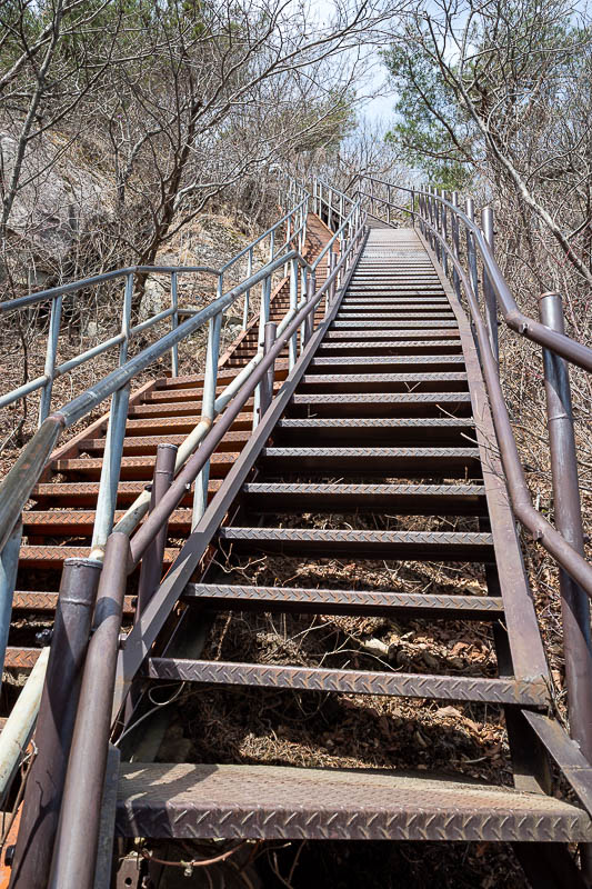 Korea-Daejeon-Hiking-Gyeryongsan - Stairs are actually needed here, unless you were planning to put on abseiling gear. Very steep.