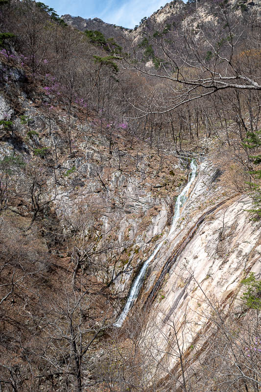 Korea-Daejeon-Hiking-Gyeryongsan - Waterfall, of sorts.