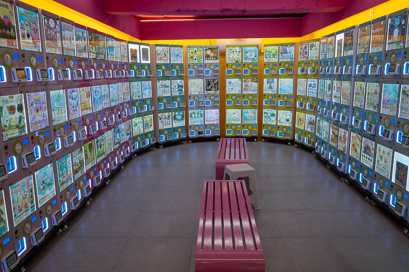 Korea-Jeonju-Kimchi - Gacha machine stores are EVERYWHERE. There is no one in any of them.